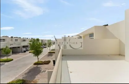 Townhouse - 3 Bedrooms - 4 Bathrooms for rent in Centaury - Damac Hills 2 - Dubai