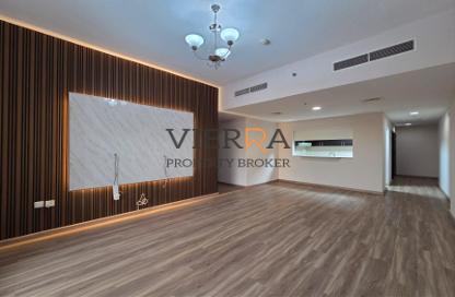 Apartment - 2 - 3 for sale in Mazaya 18 - Queue Point - Liwan - Dubai Apartment - 2 - 3 for sale in Mazaya 18 - Queue Point - Liwan - Dubai