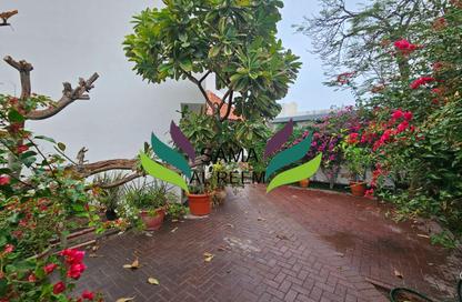 Villa - 4 Bedrooms - 4 Bathrooms for rent in Umm Suqeim 1 Villas - Umm Suqeim 1 - Umm Suqeim - Dubai