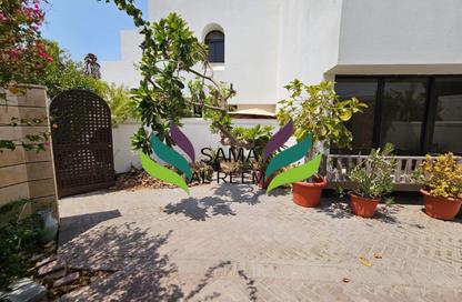 Villa - 4 - 4 for rent in Umm Suqeim 1 Villas - Umm Suqeim 1 - Umm Suqeim - Dubai