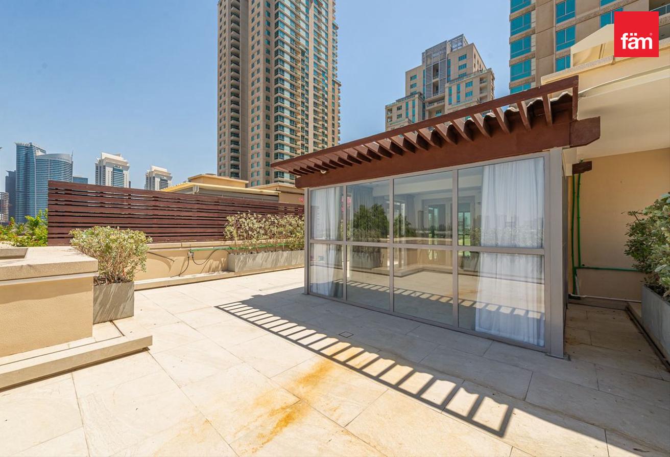 Unfurnished | Vacant | Spacious photo 14