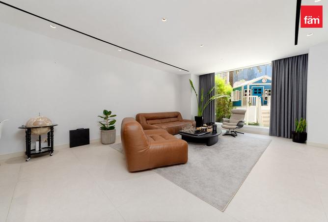 141920725 - Property Image 2