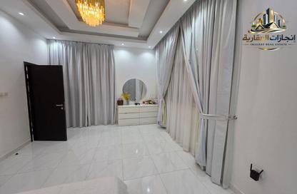 Villa - 5 Bedrooms - 6 Bathrooms for sale in Al Yasmeen 1 - Al Yasmeen - Ajman