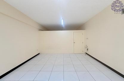 Apartment - 2 Bedrooms - 2 Bathrooms for rent in Silver Sands 1 - Mankhool - Bur Dubai - Dubai