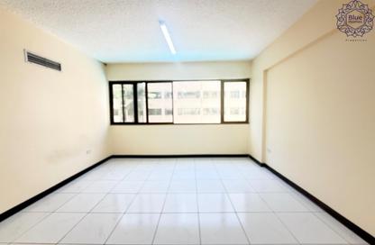 Apartment - 2 Bedrooms - 2 Bathrooms for rent in Silver Sands 1 - Mankhool - Bur Dubai - Dubai