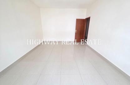 Apartment - 2 Bedrooms - 2 Bathrooms for rent in Muwaileh 29 Building - Muwaileh - Sharjah