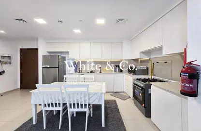 Apartment - 2 Bedrooms - 2 Bathrooms for sale in Hayat Boulevard 2A - Hayat Boulevard 2 - Hayat Boulevard - Town Square - Dubai