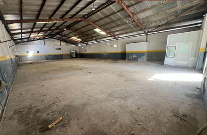 Warehouse - Studio for rent in Industrial Area 4 - Sharjah Industrial Area - Sharjah