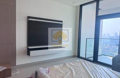 Apartment - Studio - 1 Bathroom for rent in Binghatti Apex - District 10 - Jumeirah Village Circle - Dubai Apartment - Studio - 1 Bathroom for rent in Binghatti Apex - District 10 - Jumeirah Village Circle - Dubai