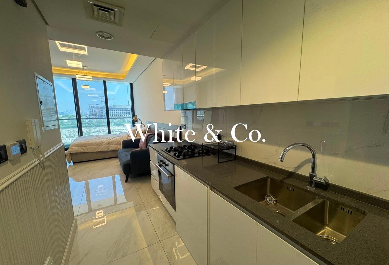 Fully Furnished | Modern | immaculate photo 10