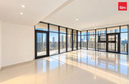 Apartment - 3 - 4 for rent in Boulevard Crescent Tower 1 - BLVD Crescent - Downtown Dubai - Dubai
