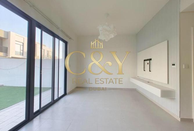 75016086 - Property Image 2