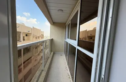 شقة - غرفة نوم - 2 حمامات للايجار في المحطة - القاسمية - الشارقة