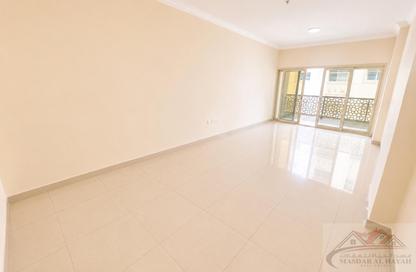Apartment - 1 Bedroom - 2 Bathrooms for rent in Muwaileh 29 Building - Muwaileh - Sharjah