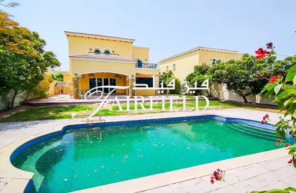 Villa - 4 Bedrooms - 5 Bathrooms for rent in District 4 - Jumeirah Park - Dubai
