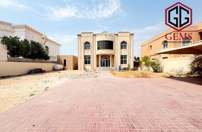 Villa - 5 Bedrooms - 6 Bathrooms for rent in Al Khawaneej 1 - Al Khawaneej - Dubai Villa - 5 Bedrooms - 6 Bathrooms for rent in Al Khawaneej 1 - Al Khawaneej - Dubai