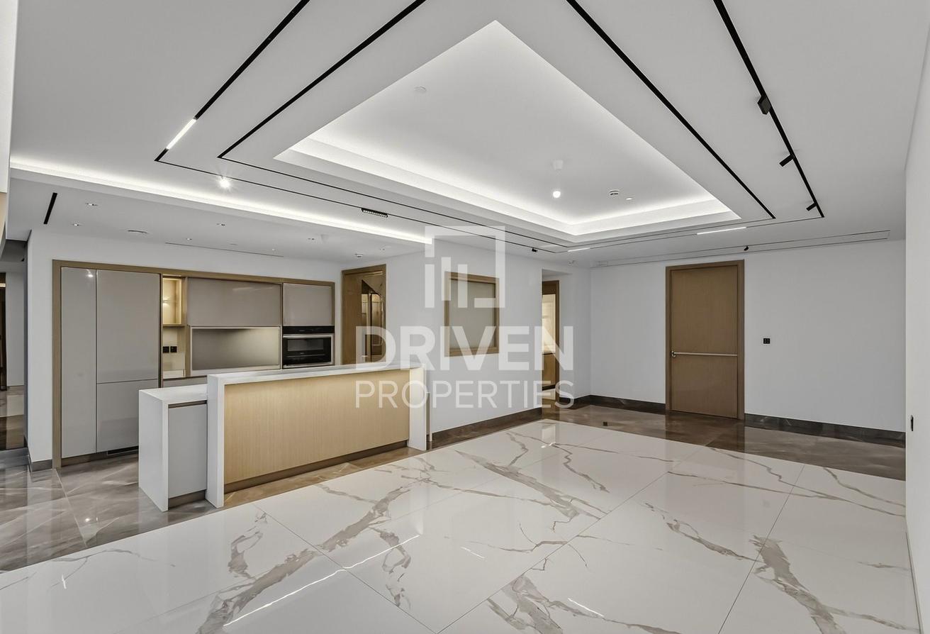 Vastu Complaint | Palm Jumeirah Burj Al Arab View photo 13