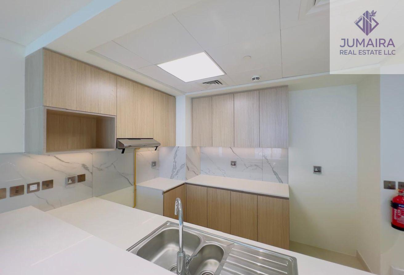 High-Floor 2BR | Uninterrupted Sea & Community Vie