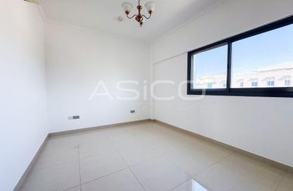 Apartment - 2 - 2 for rent in Sultan Residences - Al Muraqqabat - Deira - Dubai