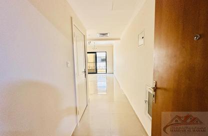 Apartment - 2 Bedrooms - 3 Bathrooms for rent in Muwaileh 29 Building - Muwaileh - Sharjah
