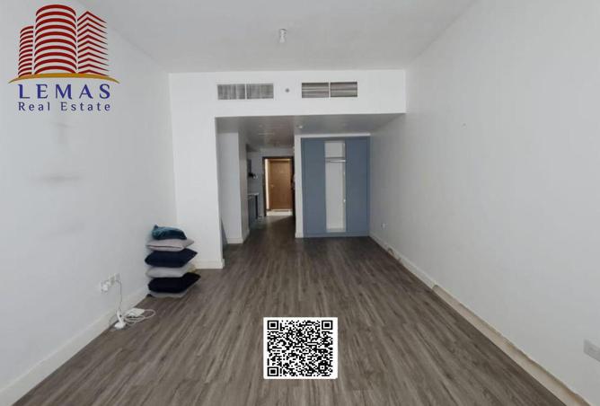 101296894 - Property Image 2