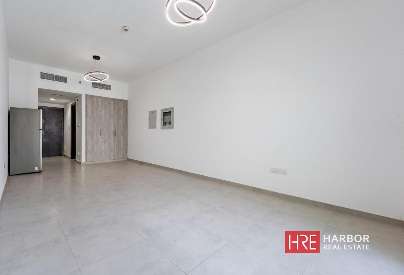 1 Month Free | Spacious Layout | Payments Options photo 2