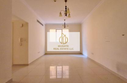 Apartment - 2 Bedrooms - 3 Bathrooms for rent in Muwailih Building - Muwaileh - Sharjah