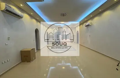 فيلا - 4 غرف نوم - 5 حمامات للايجار في الرفاع - رأس الخيمة