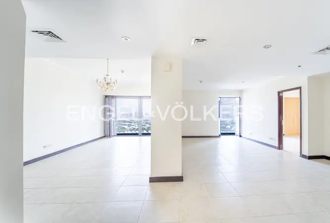 123838001 - Property Image 2
