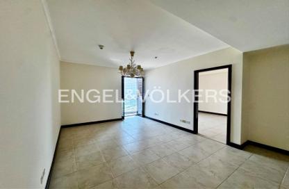 Apartment - 3 Bedrooms - 5 Bathrooms for rent in Goldcrest Views 1 - JLT Cluster V - Jumeirah Lake Towers - Dubai