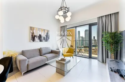 Apartment - 2 Bedrooms - 2 Bathrooms for rent in Burj Royale - Downtown Dubai - Dubai