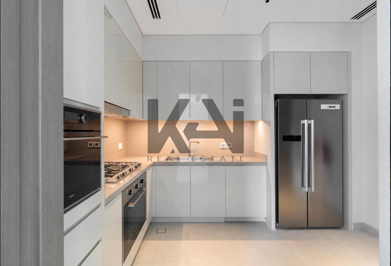 Premium 4BR | Ultra-Luxury | Spacious Layout photo 14