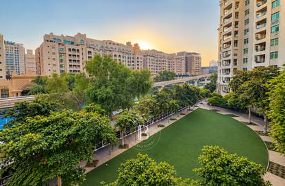 Apartment - 1 - 2 for rent in Al Sarrood - Shoreline Apartments - Palm Jumeirah - Dubai