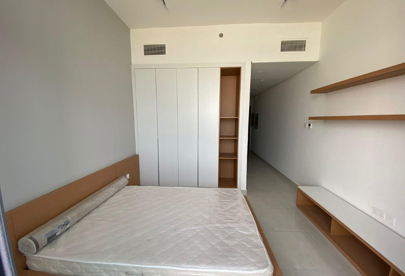 Best Price 45k -Fully Furnished - Well Maintained photo 7