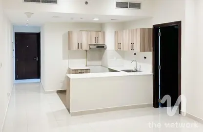 Apartment - 1 Bedroom - 2 Bathrooms for rent in Hera Tower - Dubai Sports City - Dubai