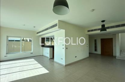 Villa - 4 Bedrooms - 4 Bathrooms for rent in Regional Large - Regional - Jumeirah Park - Dubai