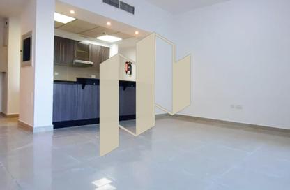 Apartment - 1 Bedroom - 2 Bathrooms for rent in Tower 40 - Al Reef Downtown - Al Reef - Abu Dhabi Apartment - 1 Bedroom - 2 Bathrooms for rent in Tower 40 - Al Reef Downtown - Al Reef - Abu Dhabi