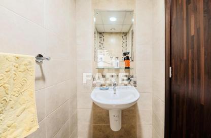 Apartment - 2 - 3 for rent in Asas Tower - Al Khan Lagoon - Al Khan - Sharjah