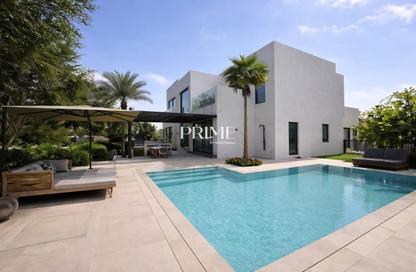 Villa - 5 Bedrooms - 6 Bathrooms for sale in Entertainment Foyer - European Clusters - Jumeirah Islands - Dubai