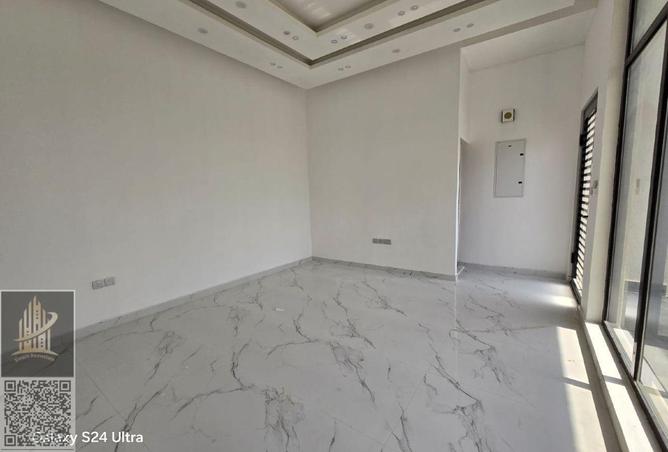 68301273 - Property Image 3