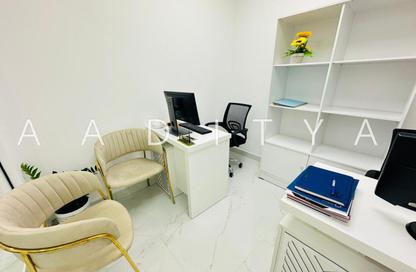 Office Space - Studio - 1 Bathroom for rent in Reem Residency - Al Karama - Dubai