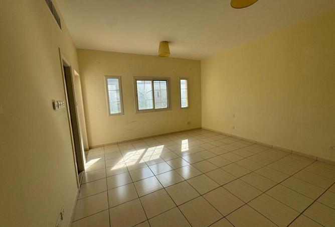 76182202 - Property Image 3