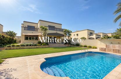 Villa - 4 - 5 for rent in District 4 - Jumeirah Park - Dubai