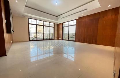 Apartment - Studio - 1 for rent in Khalifa City - Abu Dhabi