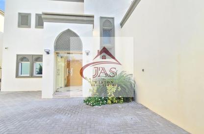 Villa - 3 Bedrooms - 4 Bathrooms for rent in District 5 - Jumeirah Park - Dubai Villa - 3 Bedrooms - 4 Bathrooms for rent in District 5 - Jumeirah Park - Dubai