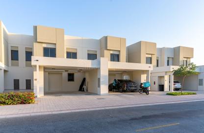 Villa - 3 Bedrooms - 3 Bathrooms for rent in Noor Townhouses - Town Square - Dubai