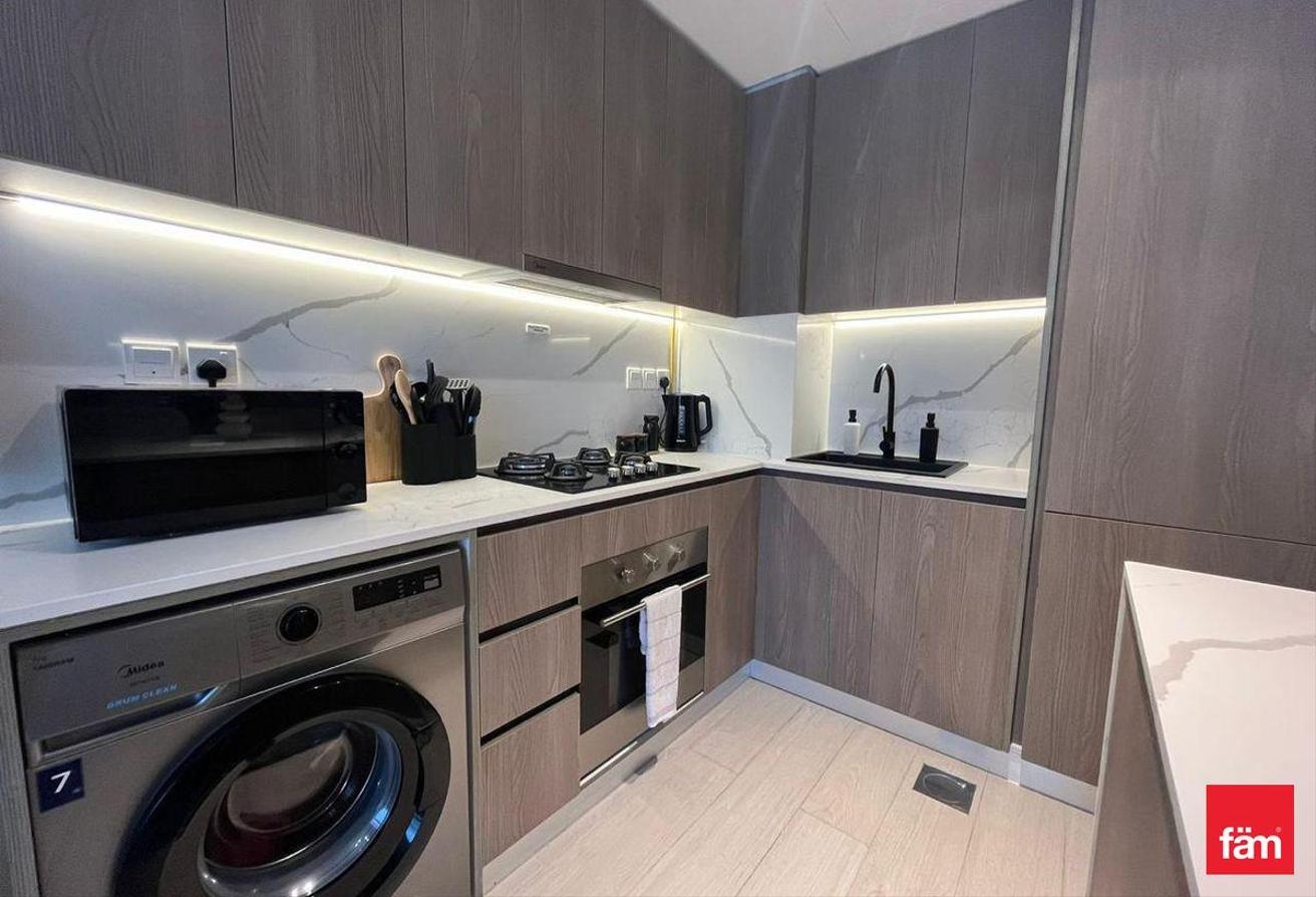 Fully Furnished | Prime Location | Amenities View photo 5
