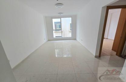 Apartment - 2 Bedrooms - 3 Bathrooms for rent in Muwaileh 29 Building - Muwaileh - Sharjah