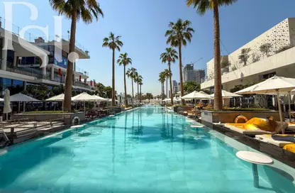 Apartment - 2 Bedrooms - 3 Bathrooms for sale in FIVE Palm Jumeirah - Palm Jumeirah - Dubai