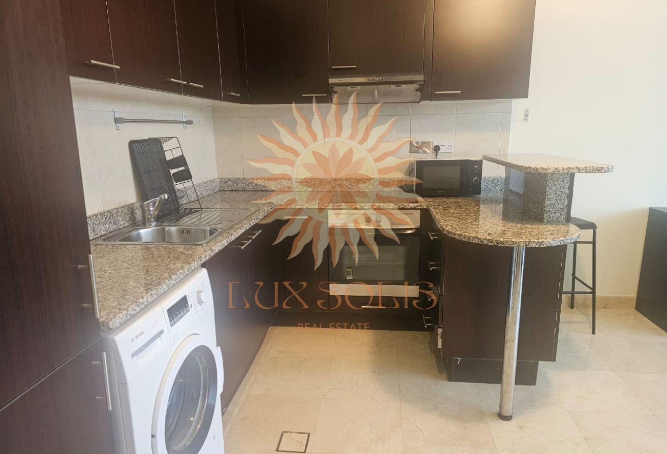 BRAND NEW INTERIOR | CITY VIEW | FURNISHED photo 17